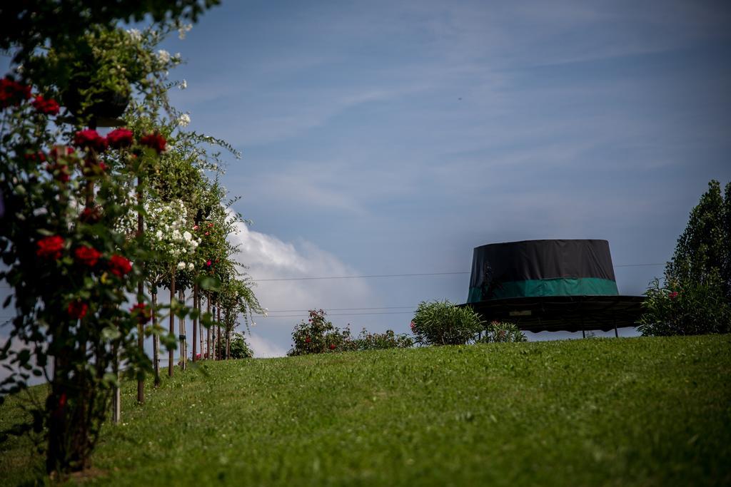 Panoramahotel Steirerland Kitzeck im Sausal Exteriör bild