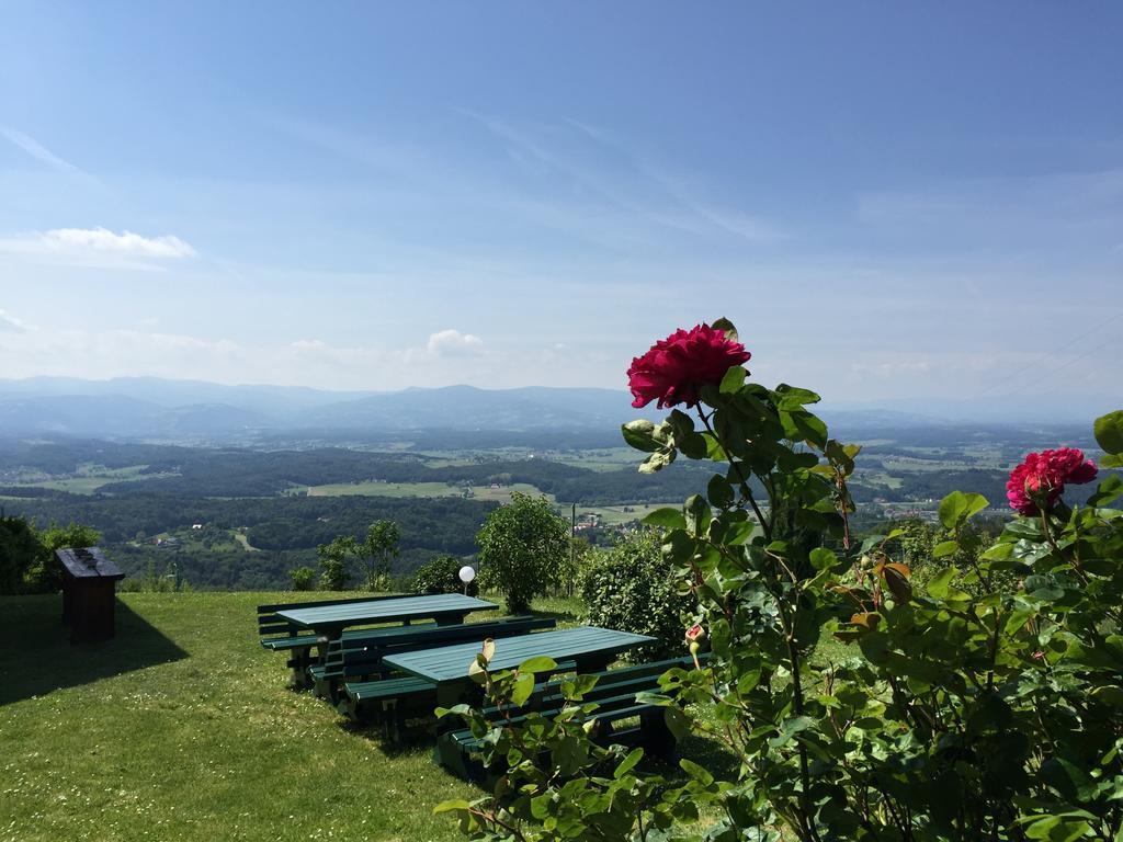 Panoramahotel Steirerland Kitzeck im Sausal Exteriör bild